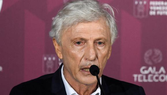 La reacción de José Pékerman tras saber que puede dejar a Colombia sin Qatar 2022. FOTO: AFP