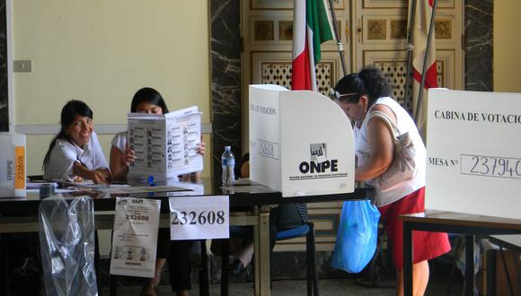 En las elecciones al Parlamento de 2020, 974.230 peruanos en el extranjero estaban habilitados para ejercer su voto. (Foto: Andina)