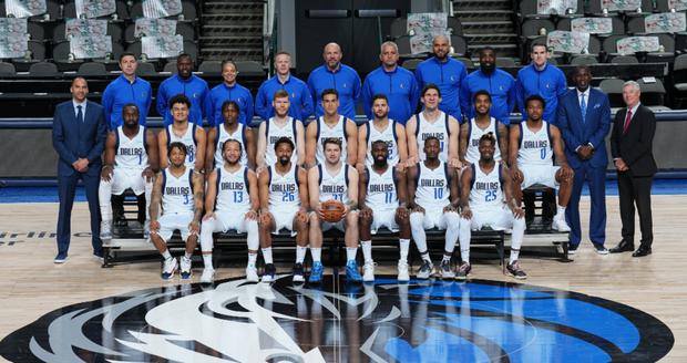 Official Dallas Mavericks Full Team Photo