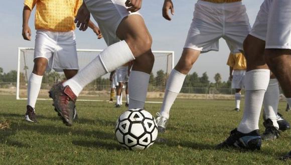 El fútbol le pone una gran carga al cuerpo y lo expone a las lesiones.