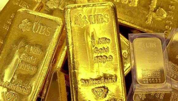 El oro ha perdido cerca de 12% desde que tocó un máximo en abril. (Foto: AFP)